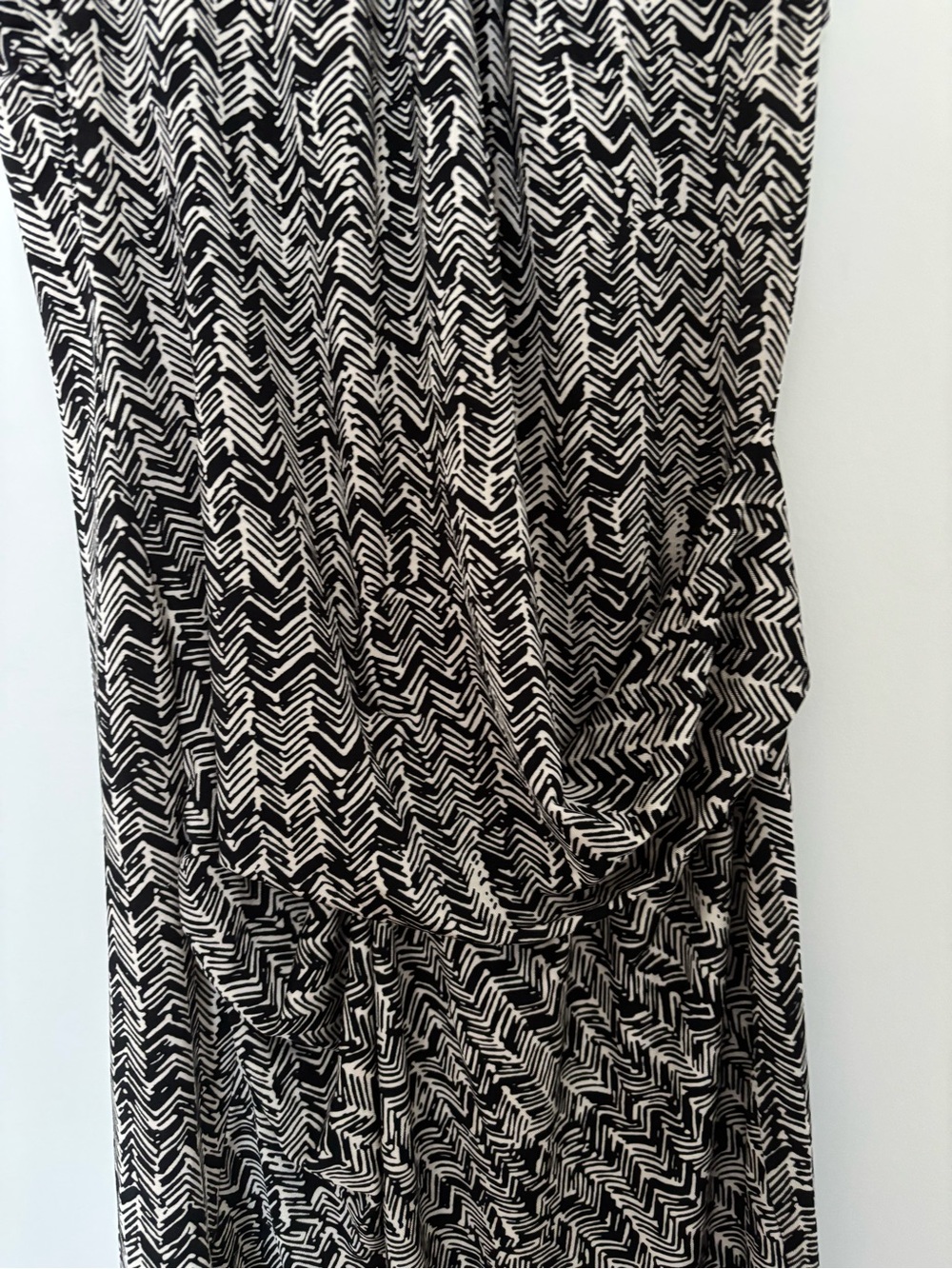 Mango Black and White Chevron Dress - Size Medium - Picture 4 of 5